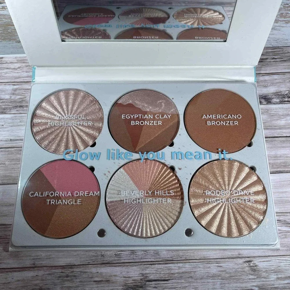 OFRA On The Glow Highlighting‎ and Bronzing Palette